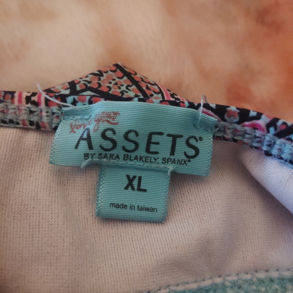 ASSETS by SPANX by Sarah Blakely Paisley Print One Piece Swimsuit - XL - Picture 10 of 10